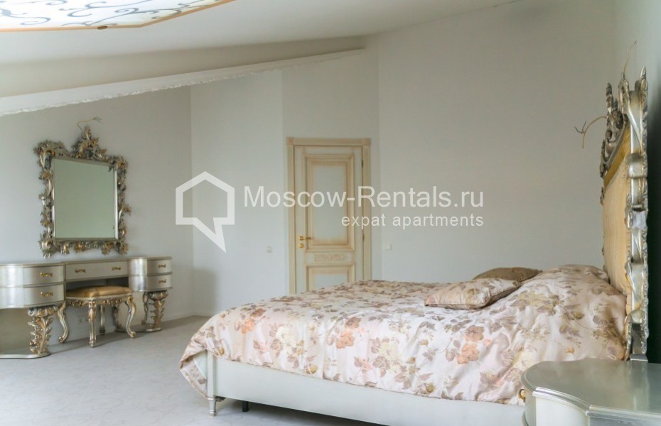 Photo #9 5-room (4 BR) apartment for <a href="http://moscow-rentals.ru/en/articles/long-term-rent" target="_blank">a long-term</a> rent
 in Russia, Moscow, Stoleshnikov lane, 9С1