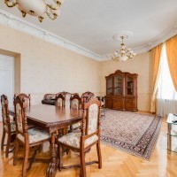 Photo #2 5-room (4 BR) apartment for <a href="http://moscow-rentals.ru/en/articles/long-term-rent" target="_blank">a long-term</a> rent
 in Russia, Moscow, Petrovka str, 17