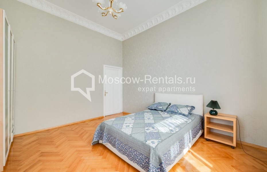 Photo #12 5-room (4 BR) apartment for <a href="http://moscow-rentals.ru/en/articles/long-term-rent" target="_blank">a long-term</a> rent
 in Russia, Moscow, Petrovka str, 17