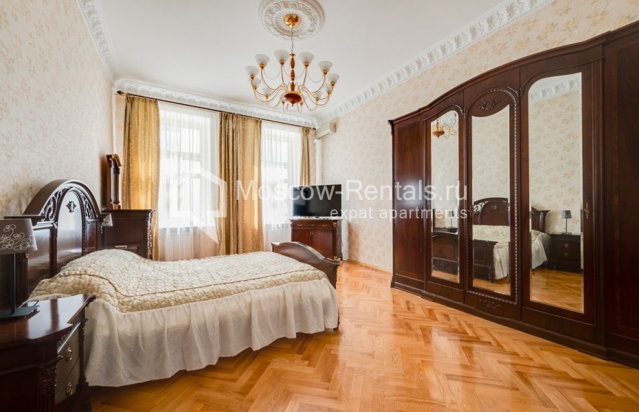 Photo #7 5-room (4 BR) apartment for <a href="http://moscow-rentals.ru/en/articles/long-term-rent" target="_blank">a long-term</a> rent
 in Russia, Moscow, Petrovka str, 17