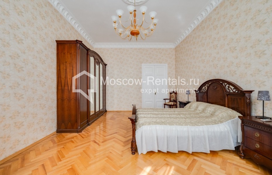 Photo #8 5-room (4 BR) apartment for <a href="http://moscow-rentals.ru/en/articles/long-term-rent" target="_blank">a long-term</a> rent
 in Russia, Moscow, Petrovka str, 17