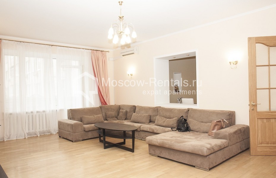 Photo #4 4-room (3 BR) apartment for <a href="http://moscow-rentals.ru/en/articles/long-term-rent" target="_blank">a long-term</a> rent
 in Russia, Moscow, 2nd Tverskaya-Yamskaya, 54