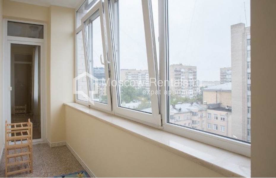 Photo #9 4-room (3 BR) apartment for <a href="http://moscow-rentals.ru/en/articles/long-term-rent" target="_blank">a long-term</a> rent
 in Russia, Moscow, Alexandra Nevskogo str, 19-25