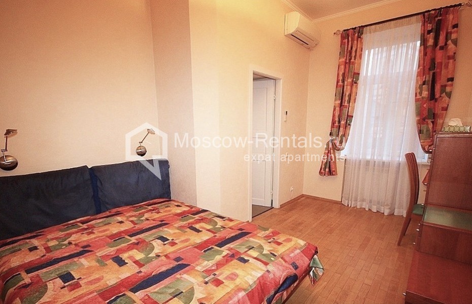 Photo #9 3-room (2 BR) apartment for <a href="http://moscow-rentals.ru/en/articles/long-term-rent" target="_blank">a long-term</a> rent
 in Russia, Moscow, 1st Smolensky lane, 22/10
