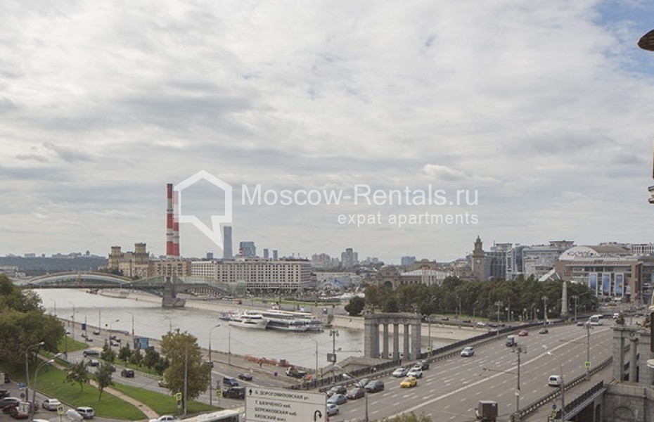 Photo #10 3-room (2 BR) apartment for <a href="http://moscow-rentals.ru/en/articles/long-term-rent" target="_blank">a long-term</a> rent
 in Russia, Moscow, Smolenskaya str., 10