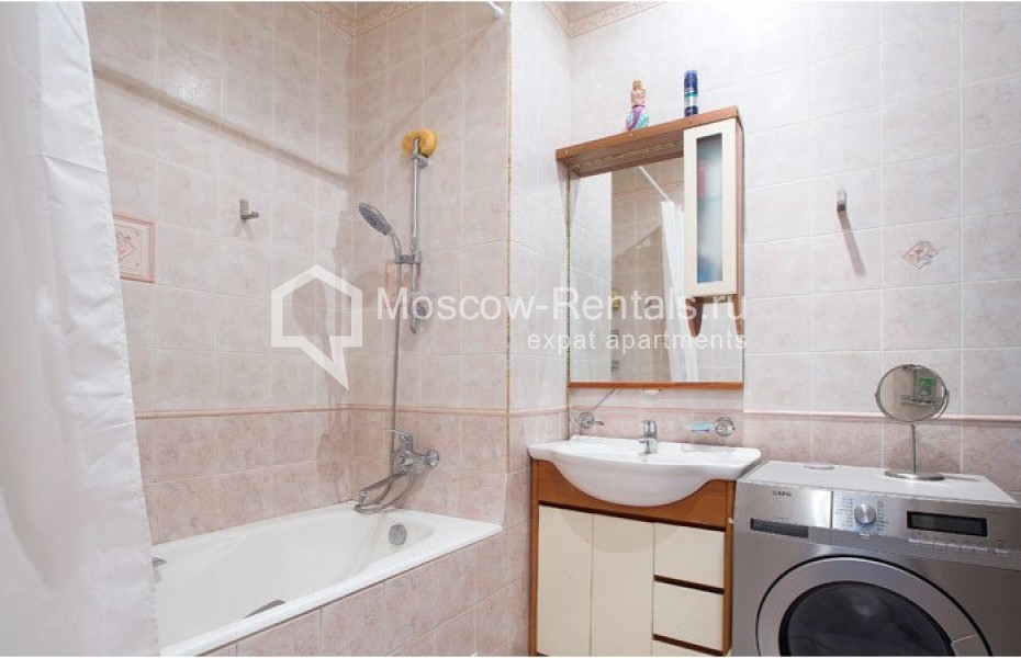 Photo #16 3-room (2 BR) apartment for <a href="http://moscow-rentals.ru/en/articles/long-term-rent" target="_blank">a long-term</a> rent
 in Russia, Moscow, Plushchikha str. 26/2