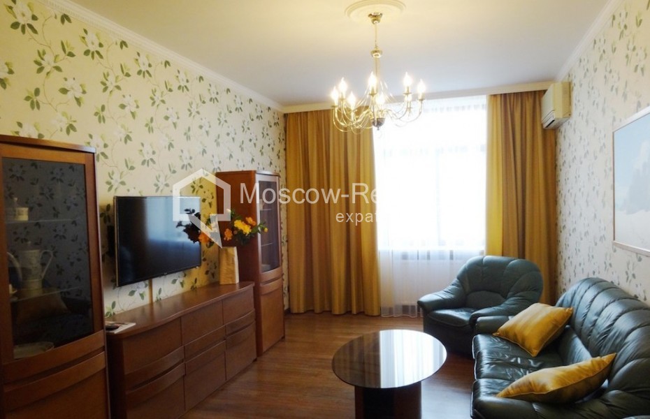 Photo #3 3-room (2 BR) apartment for <a href="http://moscow-rentals.ru/en/articles/long-term-rent" target="_blank">a long-term</a> rent
 in Russia, Moscow, Kutuzovsky prosp,  4/2