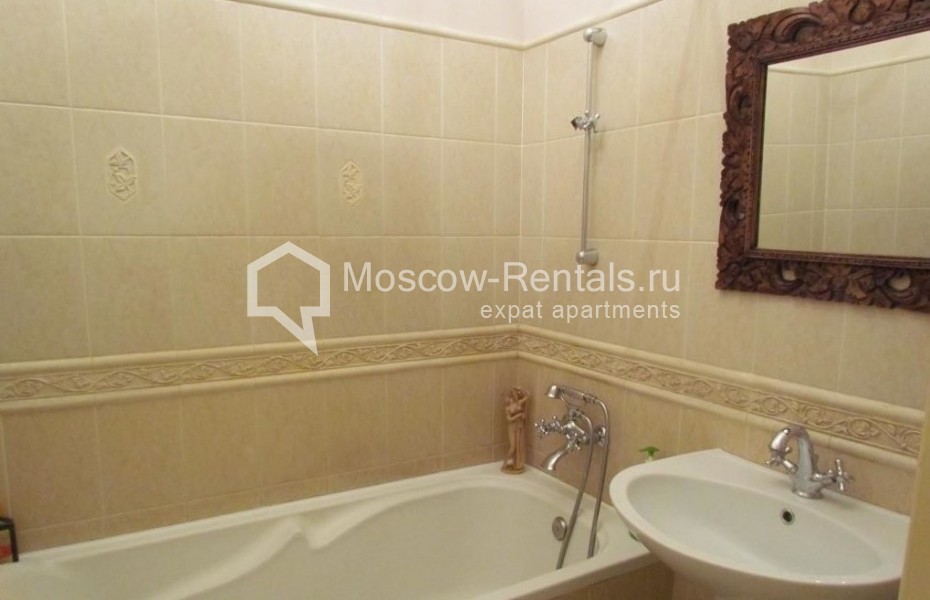 Photo #11 3-room (2 BR) apartment for <a href="http://moscow-rentals.ru/en/articles/long-term-rent" target="_blank">a long-term</a> rent
 in Russia, Moscow, Kutuzovsky prospect, 22