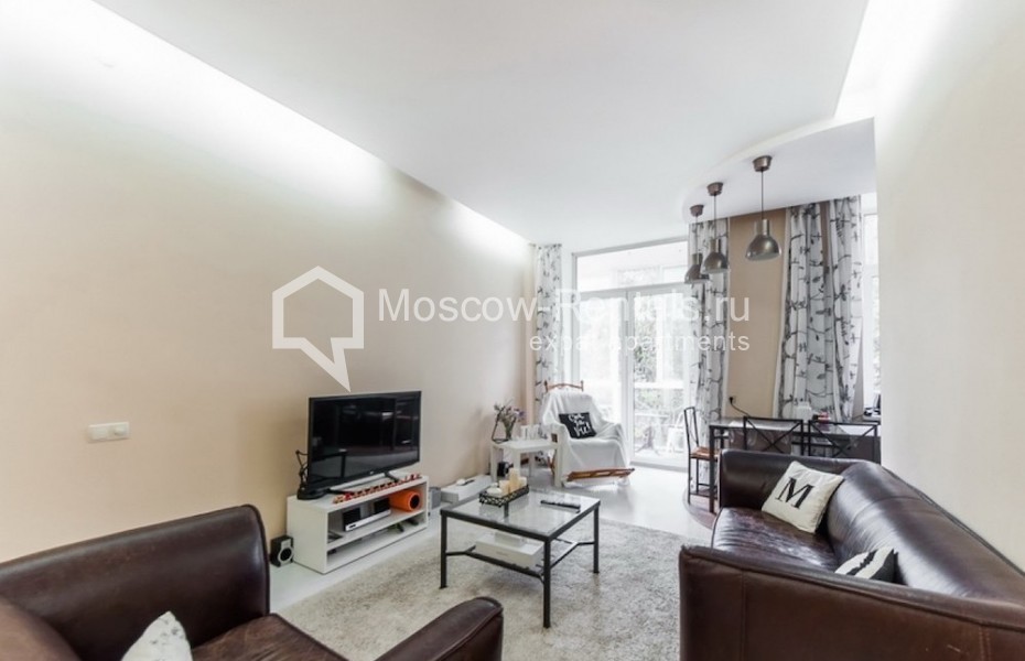 Photo #2 3-room (2 BR) apartment for <a href="http://moscow-rentals.ru/en/articles/long-term-rent" target="_blank">a long-term</a> rent
 in Russia, Moscow, 7th Rostovsky lane,  18