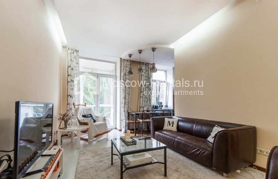 Photo #1 3-room (2 BR) apartment for <a href="http://moscow-rentals.ru/en/articles/long-term-rent" target="_blank">a long-term</a> rent
 in Russia, Moscow, 7th Rostovsky lane,  18
