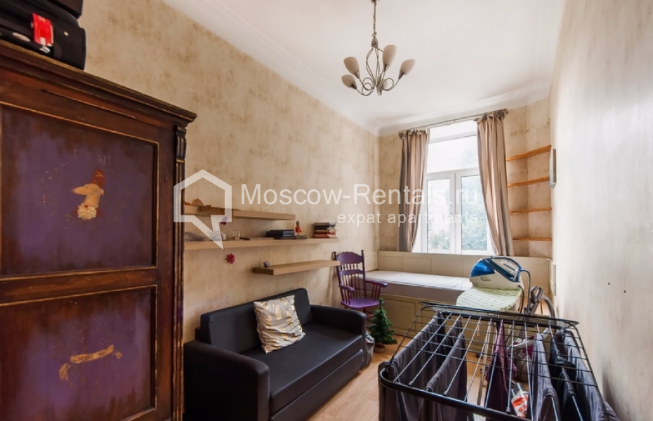 Photo #10 3-room (2 BR) apartment for <a href="http://moscow-rentals.ru/en/articles/long-term-rent" target="_blank">a long-term</a> rent
 in Russia, Moscow, 7th Rostovsky lane,  18