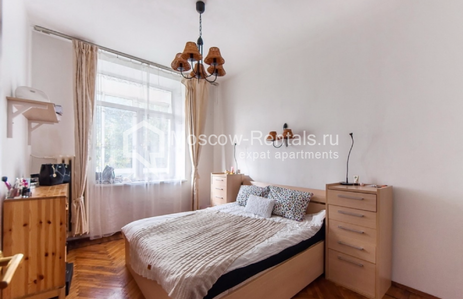 Photo #8 3-room (2 BR) apartment for <a href="http://moscow-rentals.ru/en/articles/long-term-rent" target="_blank">a long-term</a> rent
 in Russia, Moscow, 7th Rostovsky lane,  18