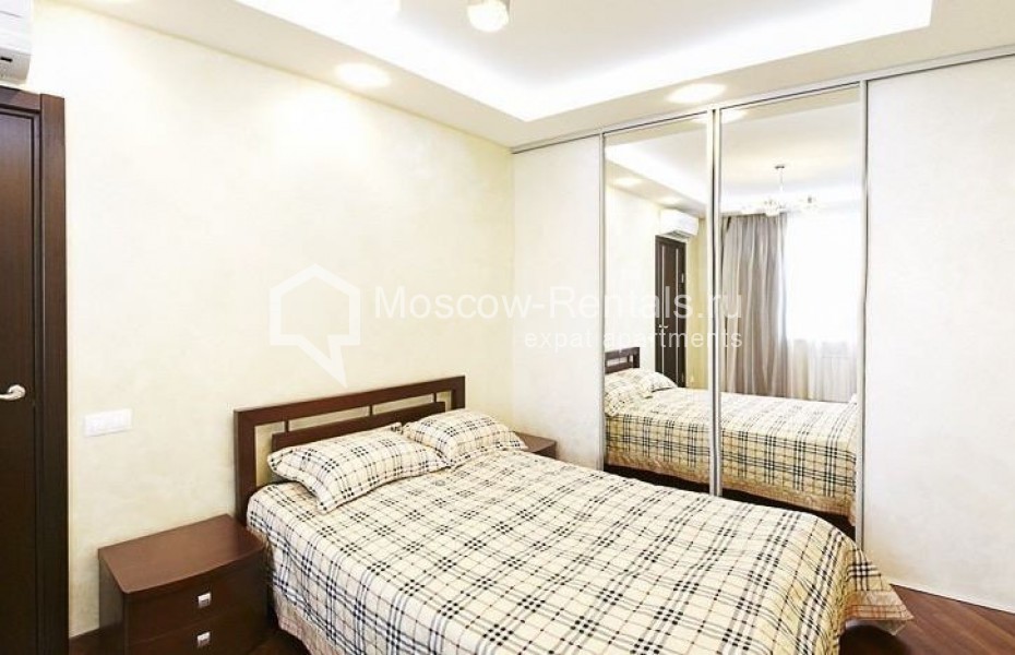 Photo #6 2-room (1 BR) apartment for <a href="http://moscow-rentals.ru/en/articles/long-term-rent" target="_blank">a long-term</a> rent
 in Russia, Moscow, Komsomolsky prosp, 9