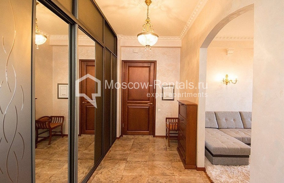 Photo #1 3-room (2 BR) apartment for <a href="http://moscow-rentals.ru/en/articles/long-term-rent" target="_blank">a long-term</a> rent
 in Russia, Moscow, Berezhkovskaya emb., 12