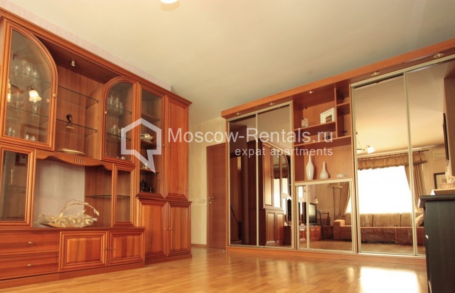 Photo #5 3-room (2 BR) apartment for <a href="http://moscow-rentals.ru/en/articles/long-term-rent" target="_blank">a long-term</a> rent
 in Russia, Moscow, 1st Samotechnyi lane, 22