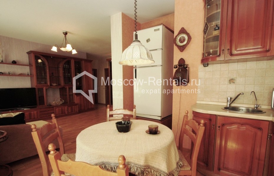 Photo #1 3-room (2 BR) apartment for <a href="http://moscow-rentals.ru/en/articles/long-term-rent" target="_blank">a long-term</a> rent
 in Russia, Moscow, 1st Samotechnyi lane, 22