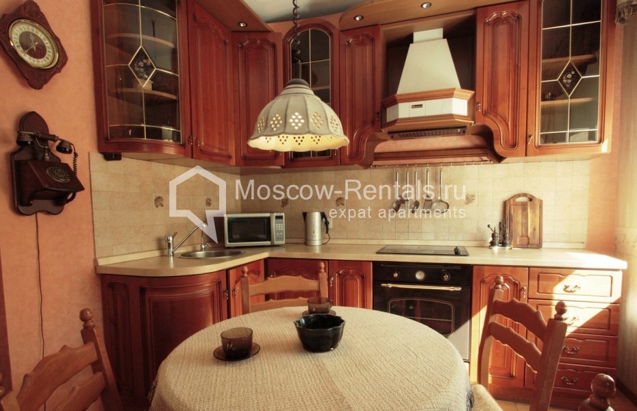 Photo #2 3-room (2 BR) apartment for <a href="http://moscow-rentals.ru/en/articles/long-term-rent" target="_blank">a long-term</a> rent
 in Russia, Moscow, 1st Samotechnyi lane, 22