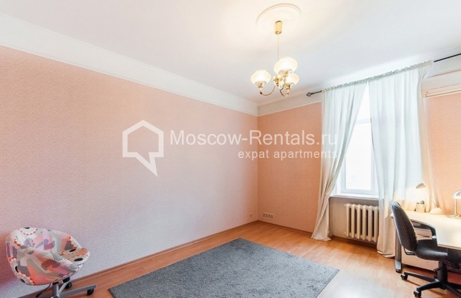 Photo #13 3-room (2 BR) apartment for <a href="http://moscow-rentals.ru/en/articles/long-term-rent" target="_blank">a long-term</a> rent
 in Russia, Moscow, Bolshaya polyanka str, 3/9