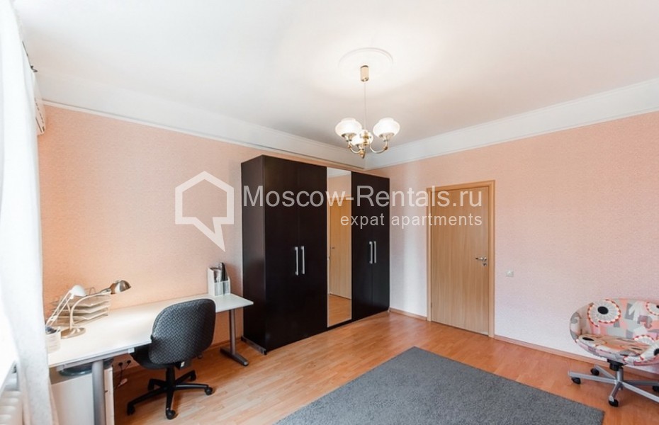 Photo #12 3-room (2 BR) apartment for <a href="http://moscow-rentals.ru/en/articles/long-term-rent" target="_blank">a long-term</a> rent
 in Russia, Moscow, Bolshaya polyanka str, 3/9