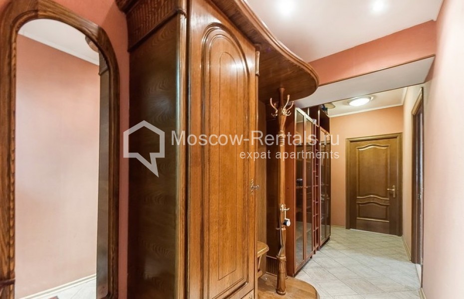 Photo #8 3-room (2 BR) apartment for <a href="http://moscow-rentals.ru/en/articles/long-term-rent" target="_blank">a long-term</a> rent
 in Russia, Moscow, Novokuznetskaya str, 13bld1