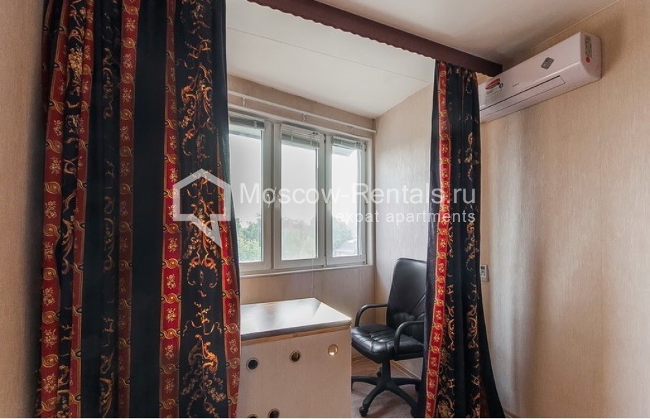 Photo #7 3-room (2 BR) apartment for <a href="http://moscow-rentals.ru/en/articles/long-term-rent" target="_blank">a long-term</a> rent
 in Russia, Moscow, Novokuznetskaya str, 13bld1