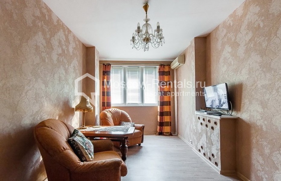 Photo #4 3-room (2 BR) apartment for <a href="http://moscow-rentals.ru/en/articles/long-term-rent" target="_blank">a long-term</a> rent
 in Russia, Moscow, Novokuznetskaya str, 13bld1