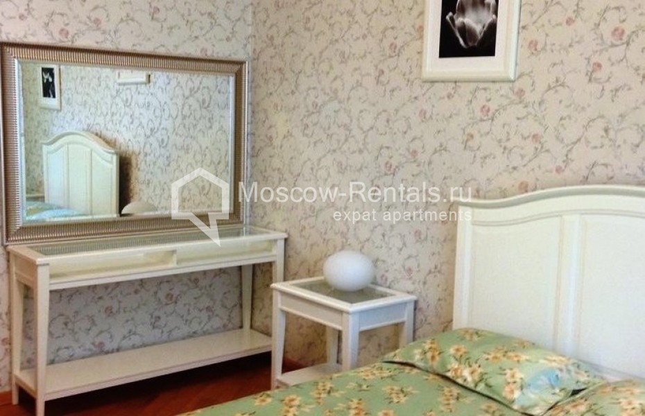 Photo #3 3-room (2 BR) apartment for <a href="http://moscow-rentals.ru/en/articles/long-term-rent" target="_blank">a long-term</a> rent
 in Russia, Moscow, Pugovishnikov lane, 8