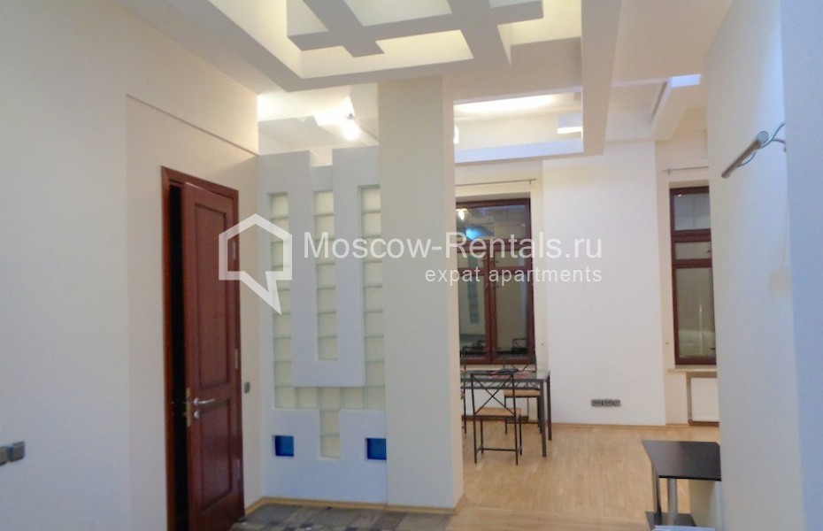 Photo #3 3-room (2 BR) apartment for <a href="http://moscow-rentals.ru/en/articles/long-term-rent" target="_blank">a long-term</a> rent
 in Russia, Moscow, Rybnikov lane, 2
