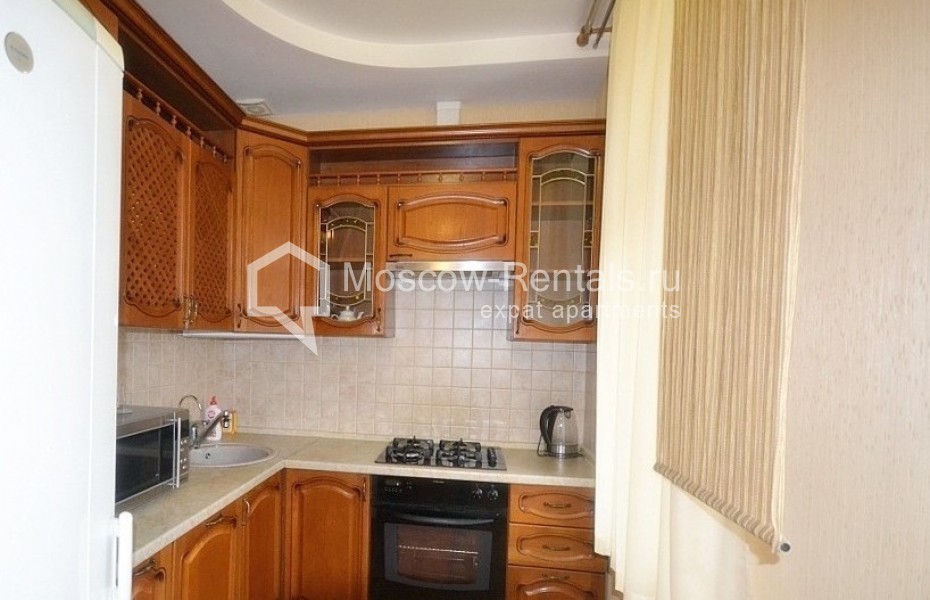Photo #7 3-room (2 BR) apartment for <a href="http://moscow-rentals.ru/en/articles/long-term-rent" target="_blank">a long-term</a> rent
 in Russia, Moscow, Sadovnicheskaya str,  51 bld 1