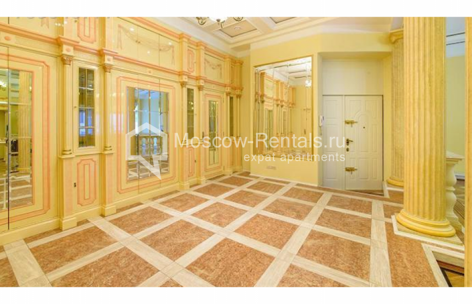 Photo #18 4-room (3 BR) apartment for <a href="http://moscow-rentals.ru/en/articles/long-term-rent" target="_blank">a long-term</a> rent
 in Russia, Moscow, Starokonuyshenny lane