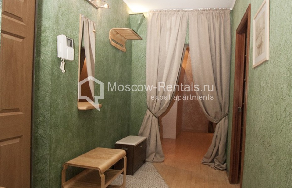 Photo #11 2-room (1 BR) apartment for <a href="http://moscow-rentals.ru/en/articles/long-term-rent" target="_blank">a long-term</a> rent
 in Russia, Moscow, Osennyaya., 14