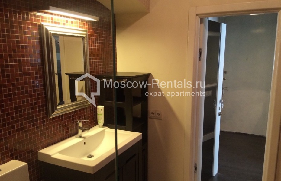 Photo #12 2-room (1 BR) apartment for <a href="http://moscow-rentals.ru/en/articles/long-term-rent" target="_blank">a long-term</a> rent
 in Russia, Moscow, Bolshaya Dmitrovka str, 20 bld 1