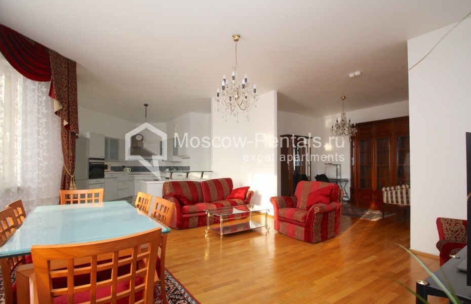 Photo #2 3-room (2 BR) apartment for <a href="http://moscow-rentals.ru/en/articles/long-term-rent" target="_blank">a long-term</a> rent
 in Russia, Moscow, Zoologicheskaya str, 30 bld 2