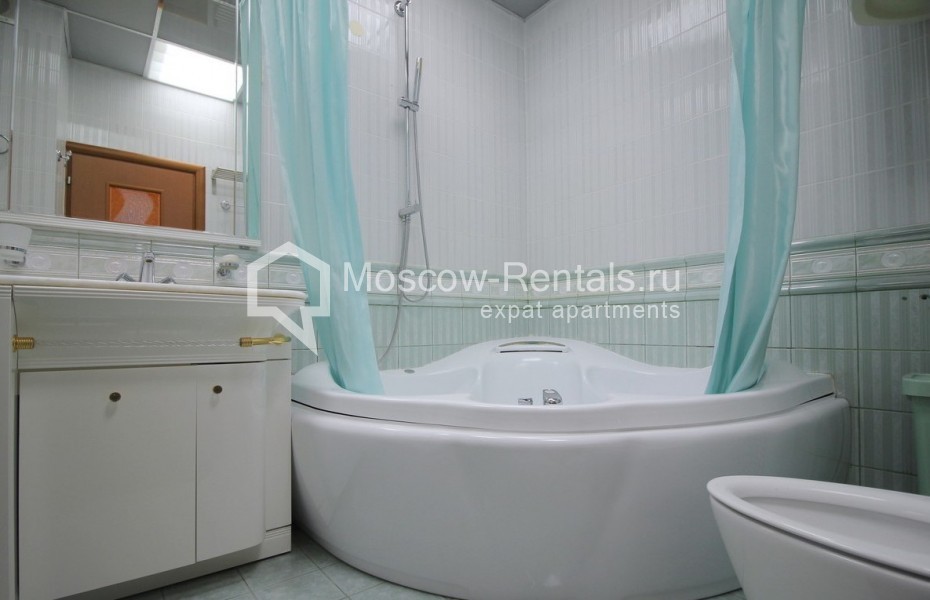 Photo #13 3-room (2 BR) apartment for <a href="http://moscow-rentals.ru/en/articles/long-term-rent" target="_blank">a long-term</a> rent
 in Russia, Moscow, Zoologicheskaya str, 30 bld 2