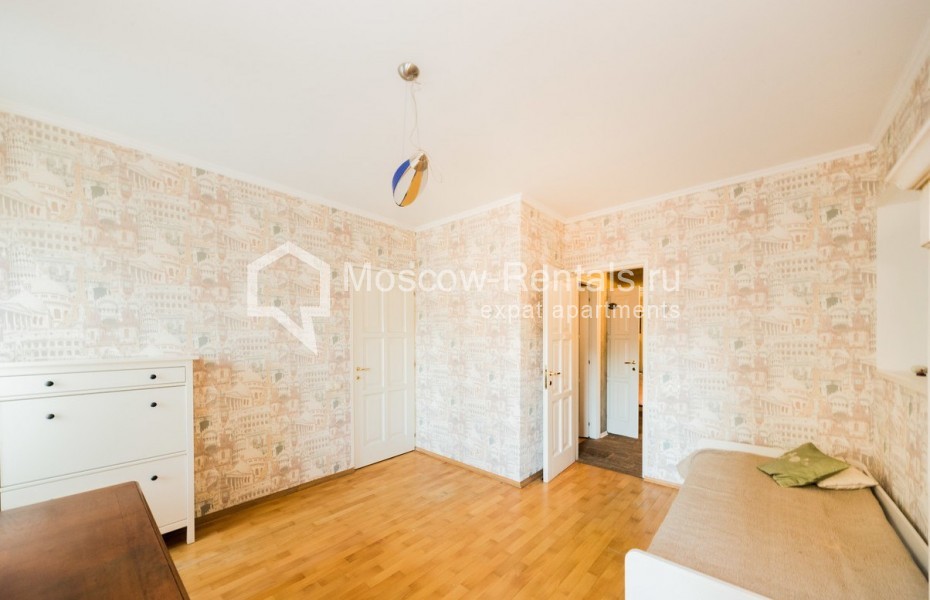 Photo #6 3-room (2 BR) apartment for <a href="http://moscow-rentals.ru/en/articles/long-term-rent" target="_blank">a long-term</a> rent
 in Russia, Moscow, Petrovka str, 26С2
