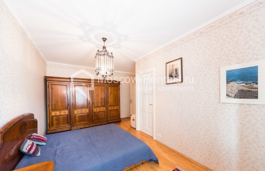 Photo #9 3-room (2 BR) apartment for <a href="http://moscow-rentals.ru/en/articles/long-term-rent" target="_blank">a long-term</a> rent
 in Russia, Moscow, Petrovka str, 26С2