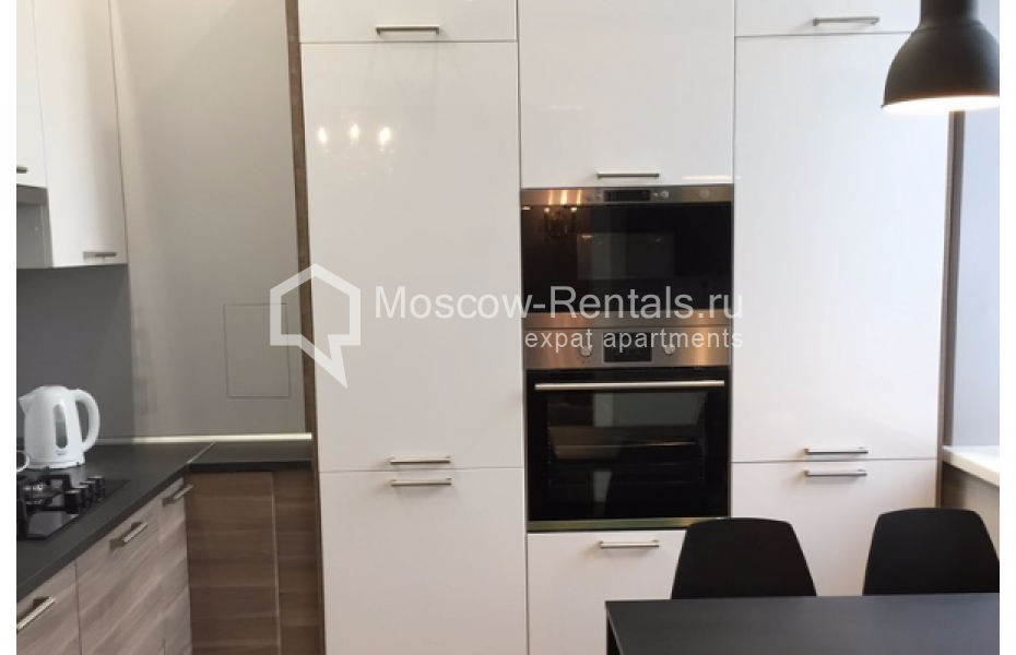 Photo #1 2-room (1 BR) apartment for <a href="http://moscow-rentals.ru/en/articles/long-term-rent" target="_blank">a long-term</a> rent
 in Russia, Moscow, Karetny ryad str, 5/10 с 2
