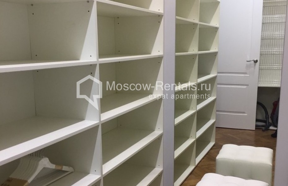 Photo #8 2-room (1 BR) apartment for <a href="http://moscow-rentals.ru/en/articles/long-term-rent" target="_blank">a long-term</a> rent
 in Russia, Moscow, Karetny ryad str, 5/10 с 2