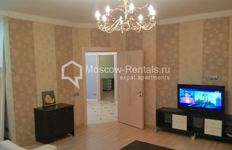 Photo #4 3-room (2 BR) apartment for <a href="http://moscow-rentals.ru/en/articles/long-term-rent" target="_blank">a long-term</a> rent
 in Russia, Moscow, Krasina, 7 bld 1