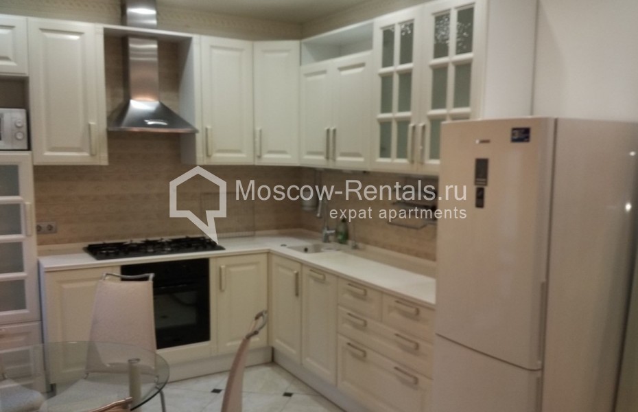 Photo #7 3-room (2 BR) apartment for <a href="http://moscow-rentals.ru/en/articles/long-term-rent" target="_blank">a long-term</a> rent
 in Russia, Moscow, Krasina, 7 bld 1