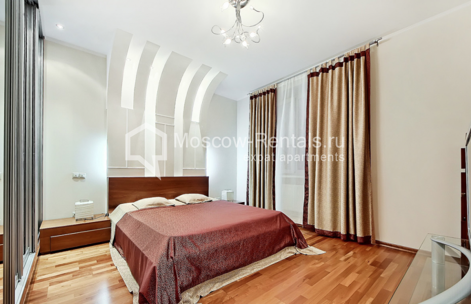 Photo #4 3-room (2 BR) apartment for <a href="http://moscow-rentals.ru/en/articles/long-term-rent" target="_blank">a long-term</a> rent
 in Russia, Moscow, Grokholsky lane, 28