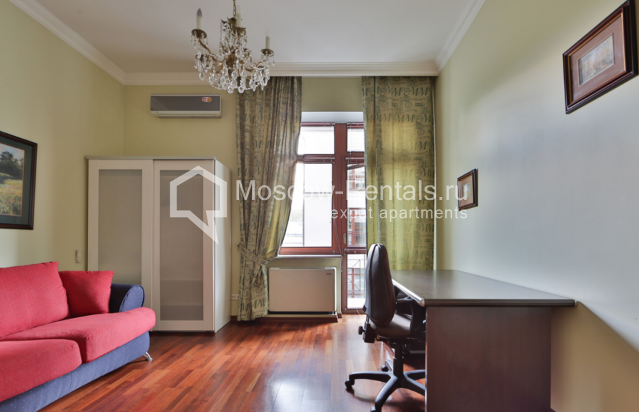 Photo #9 3-room (2 BR) apartment for <a href="http://moscow-rentals.ru/en/articles/long-term-rent" target="_blank">a long-term</a> rent
 in Russia, Moscow, Maly Tolmachevsky lane, 8 С 1