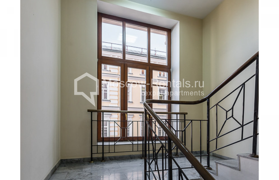 Photo #16 3-room (2 BR) apartment for <a href="http://moscow-rentals.ru/en/articles/long-term-rent" target="_blank">a long-term</a> rent
 in Russia, Moscow, Maly Tolmachevsky lane, 8 С 1