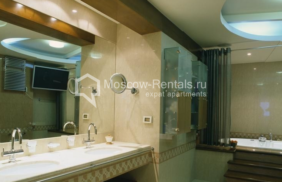 Photo #7 3-room (2 BR) apartment for <a href="http://moscow-rentals.ru/en/articles/long-term-rent" target="_blank">a long-term</a> rent
 in Russia, Moscow, Grokholsky lane,  28