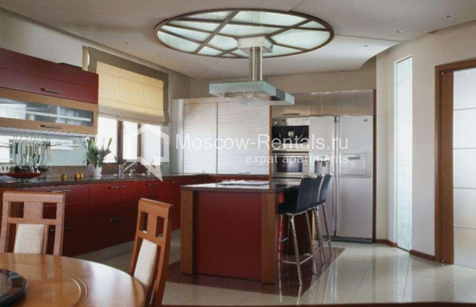 Photo #4 3-room (2 BR) apartment for <a href="http://moscow-rentals.ru/en/articles/long-term-rent" target="_blank">a long-term</a> rent
 in Russia, Moscow, Grokholsky lane,  28