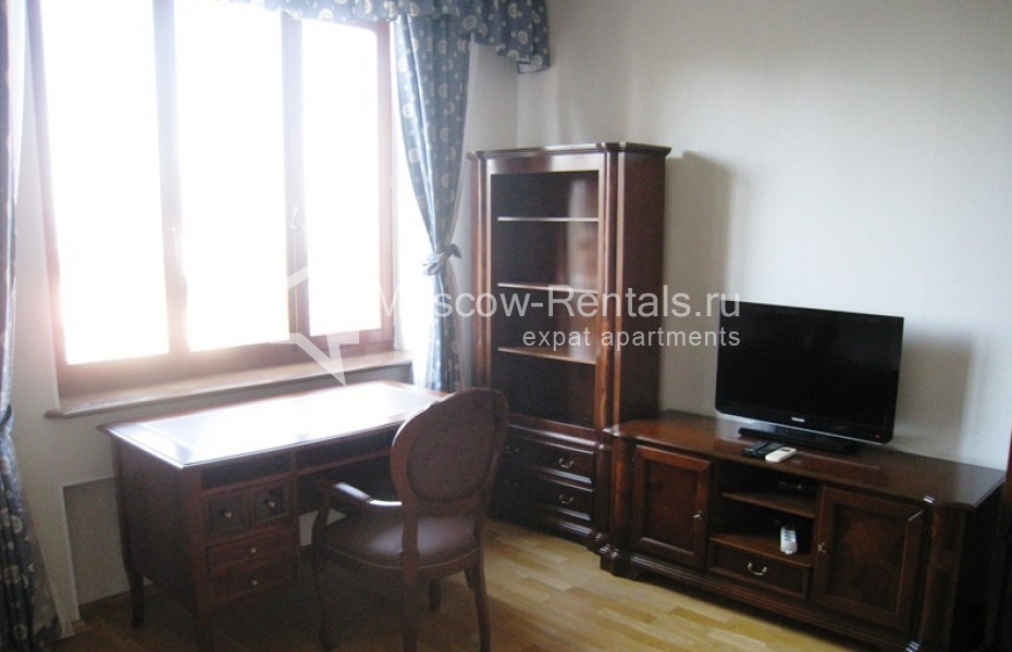 Photo #12 3-room (2 BR) apartment for <a href="http://moscow-rentals.ru/en/articles/long-term-rent" target="_blank">a long-term</a> rent
 in Russia, Moscow, Grokholsky lane, 28