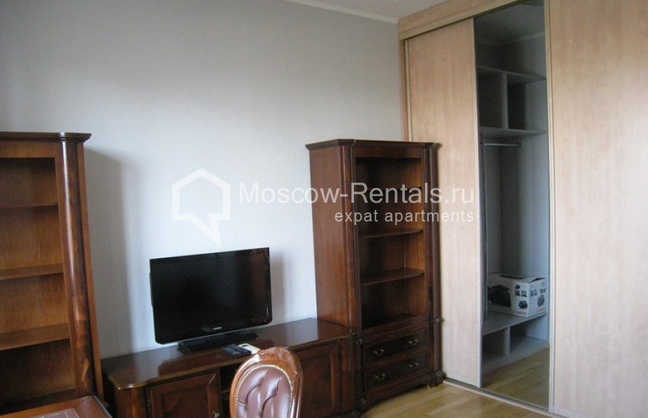 Photo #13 3-room (2 BR) apartment for <a href="http://moscow-rentals.ru/en/articles/long-term-rent" target="_blank">a long-term</a> rent
 in Russia, Moscow, Grokholsky lane, 28