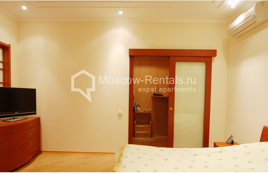 Photo #6 3-room (2 BR) apartment for <a href="http://moscow-rentals.ru/en/articles/long-term-rent" target="_blank">a long-term</a> rent
 in Russia, Moscow, Sretenka str, 9
