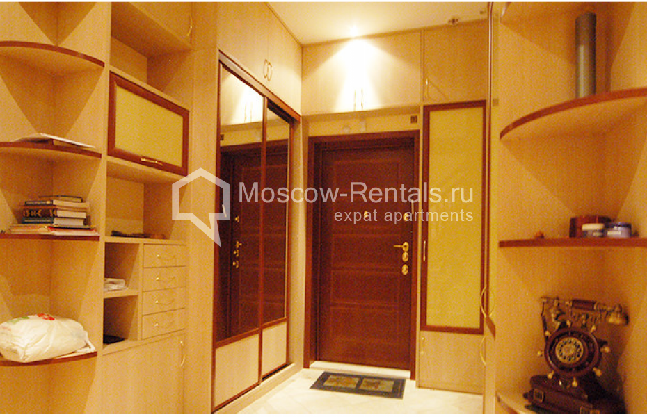Photo #15 3-room (2 BR) apartment for <a href="http://moscow-rentals.ru/en/articles/long-term-rent" target="_blank">a long-term</a> rent
 in Russia, Moscow, Sretenka str, 9