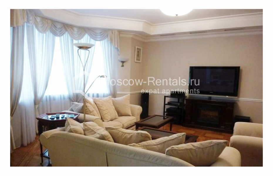 Photo #1 3-room (2 BR) apartment for <a href="http://moscow-rentals.ru/en/articles/long-term-rent" target="_blank">a long-term</a> rent
 in Russia, Moscow, Gilyarovskogo str, 7